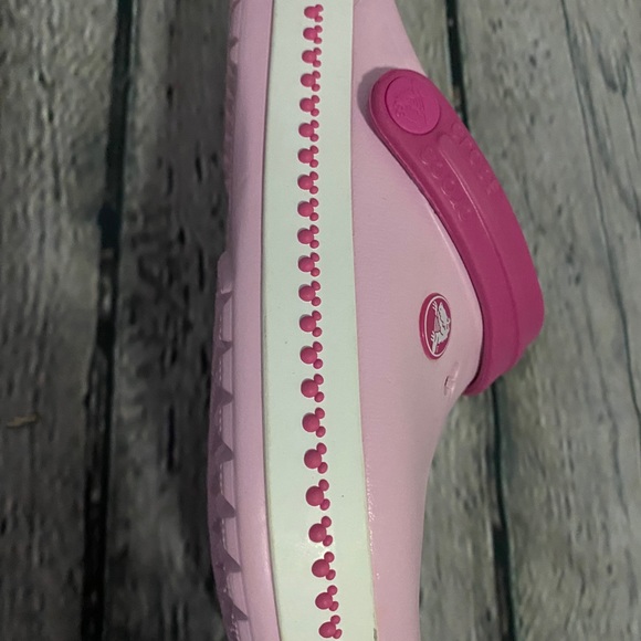 Crockpot Crocband Mickey Pink Clogs Size 3 - Picture 8 of 10